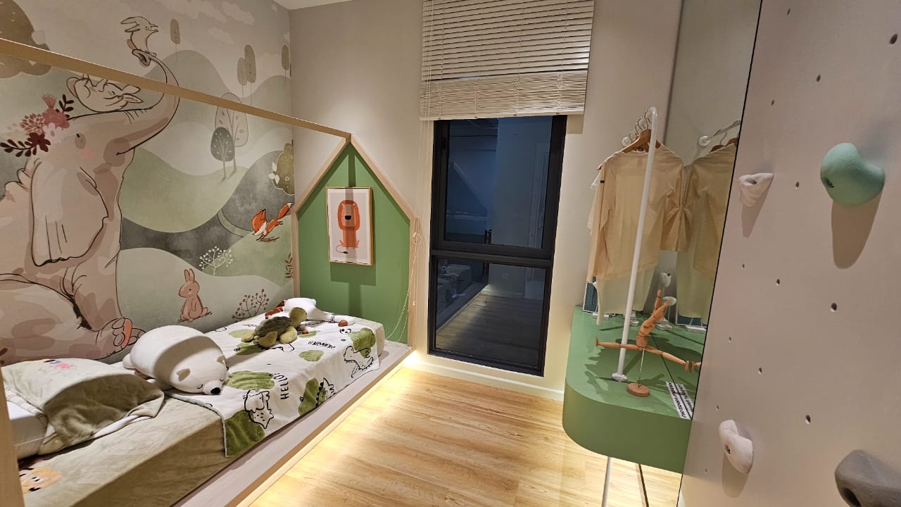 Room 1